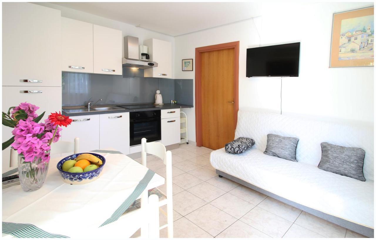 Mir Apartments Primošten Dış mekan fotoğraf