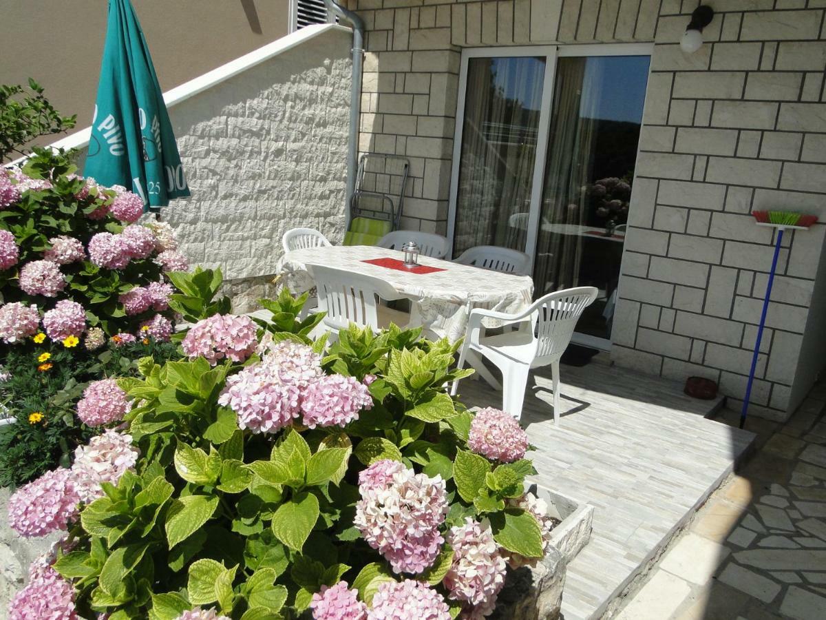 Mir Apartments Primošten Dış mekan fotoğraf